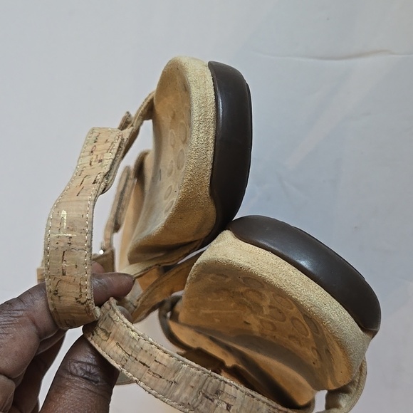 Vionic farra sandals Summer Shoes - Picture 4 of 8